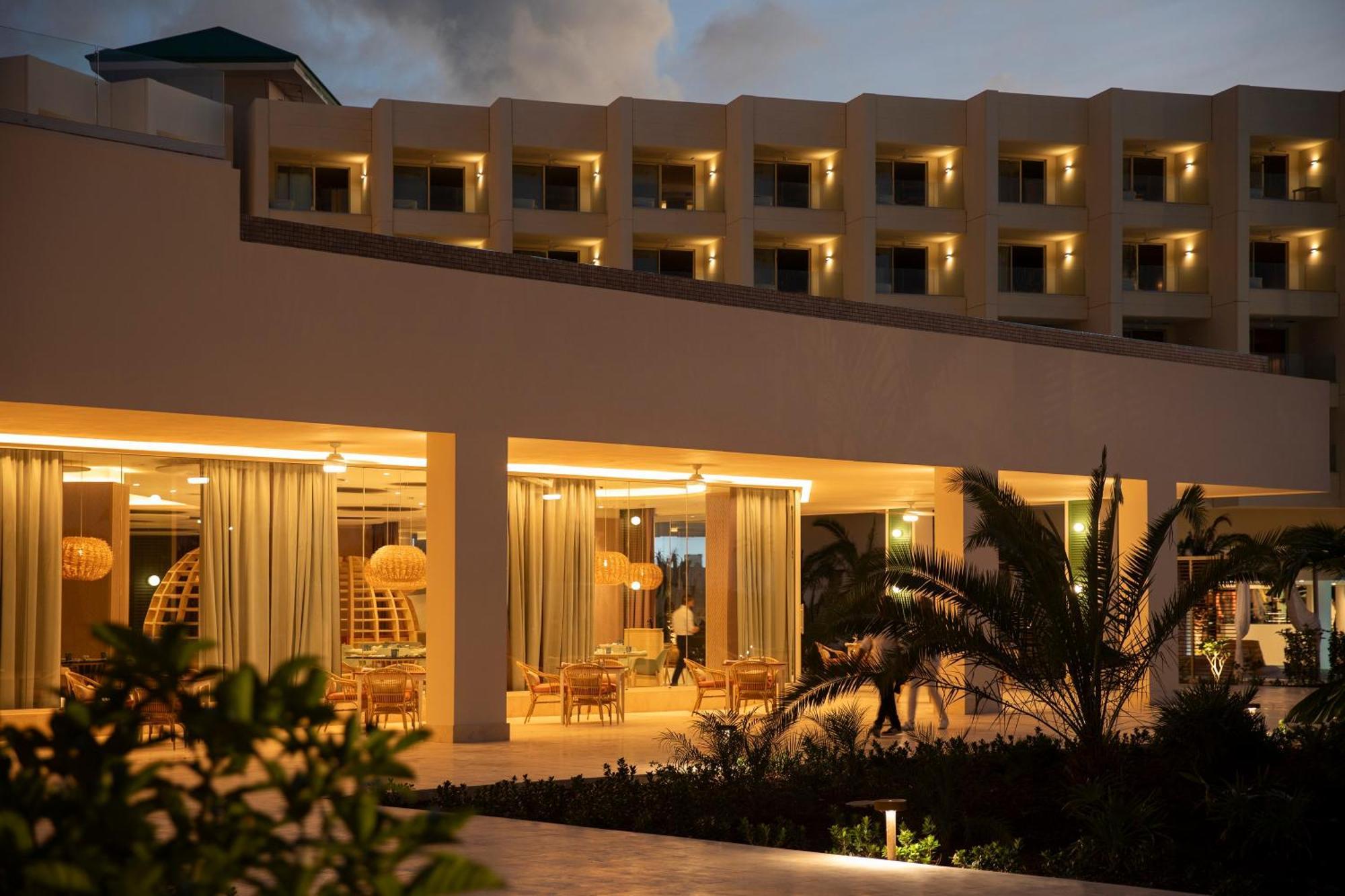 Joia Aruba By Iberostar Hotel Palm Beach Bagian luar foto